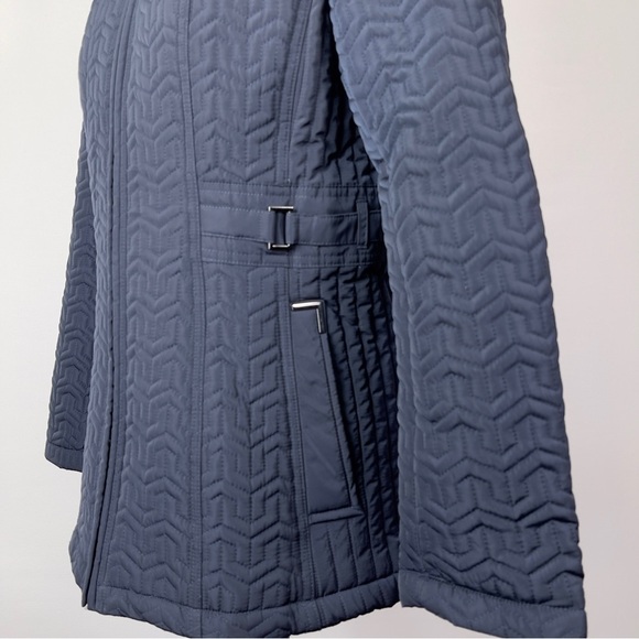 Gallery Lord & Taylor Women’s Hooded Quilted Jacket in Blue Size SP - Picture 6 of 11